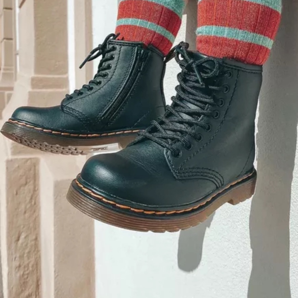 Dr. martens TODDLER 1460 SOFTY T LEATHER LACE UP BOOTS Black combat Sz 9 unisex